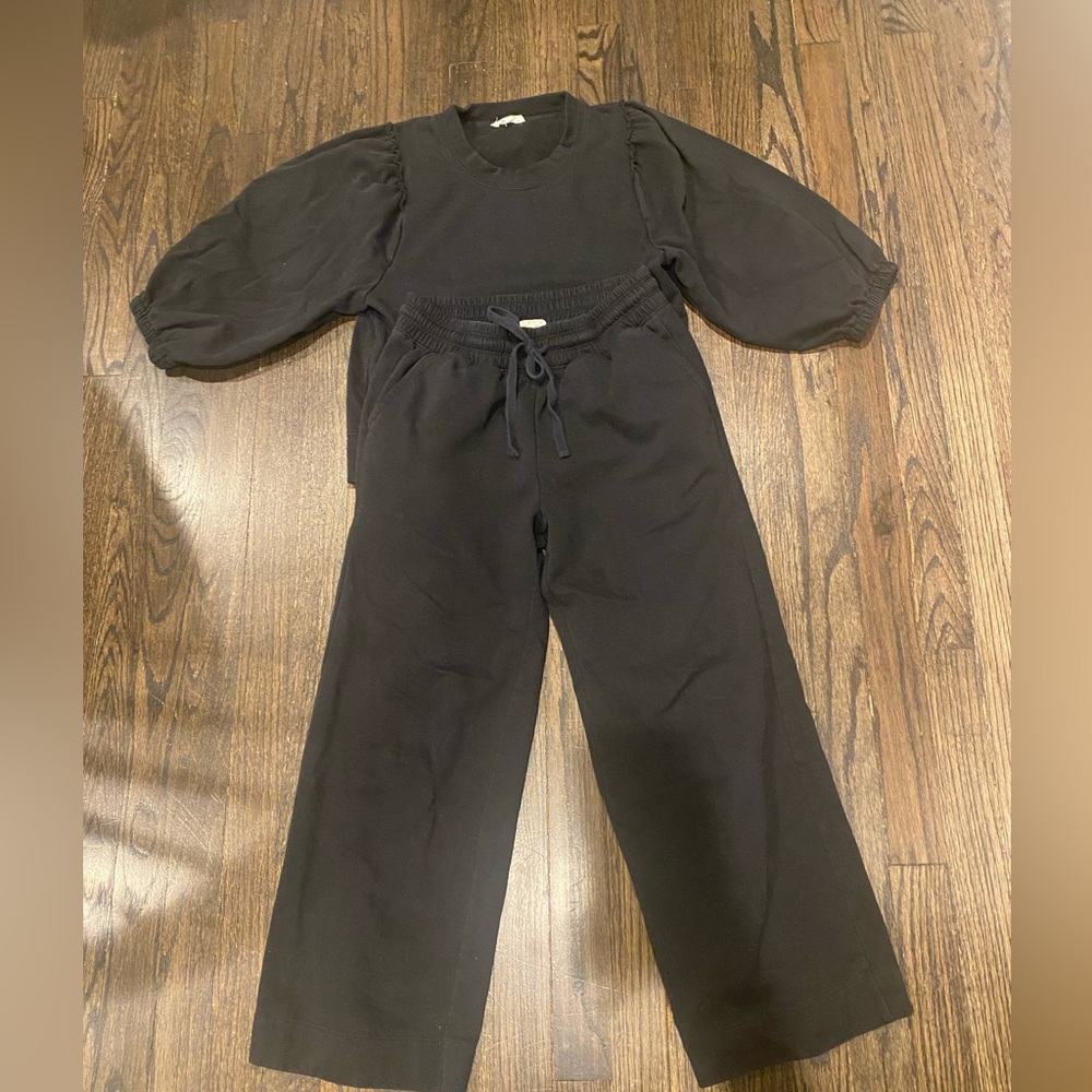 Cozy Splendid Sweat Set
XS